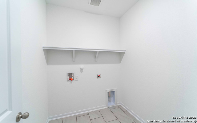 8920 Grey Elm Property Photo 15