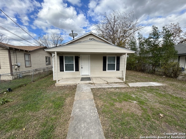 215 Verne St Property Photo