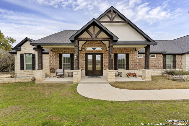 1033 Mystic Shores Blvd Property Photo