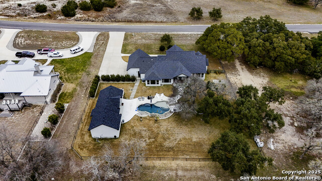 1033 Mystic Shores Blvd Property Photo 3