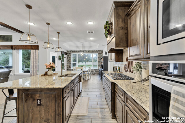 1033 Mystic Shores Blvd Property Photo 17