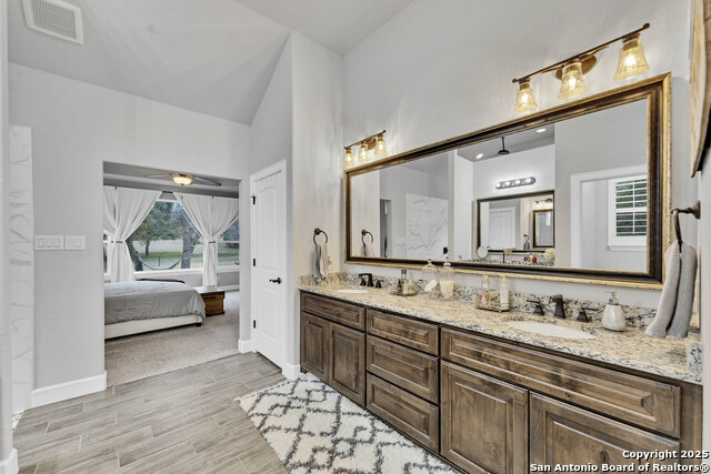 1033 Mystic Shores Blvd Property Photo 24