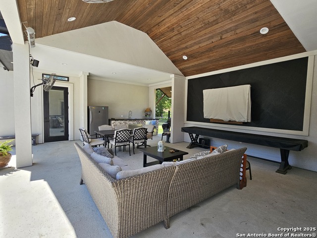 1033 Mystic Shores Blvd Property Photo 36