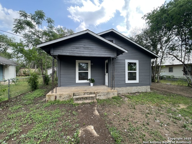 715 Mitchell Property Photo