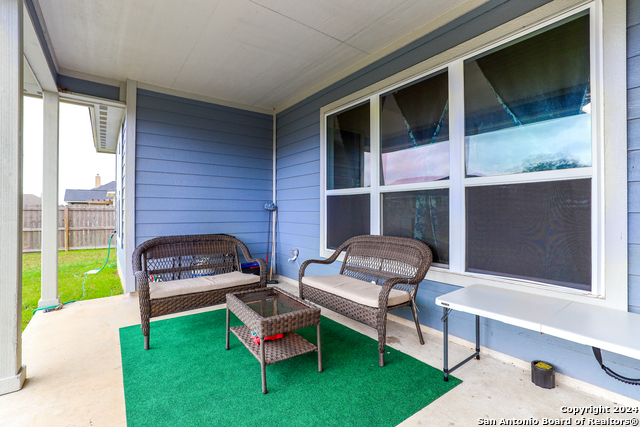 104 Fairway Dr Property Photo 2
