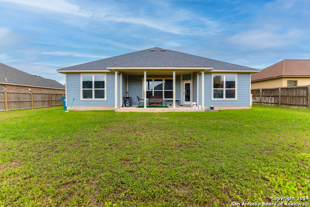 104 Fairway Dr Property Photo 3