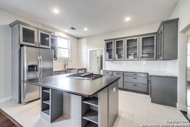 1106 Dawson Property Photo 6