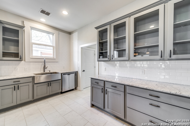 1106 Dawson Property Photo 7