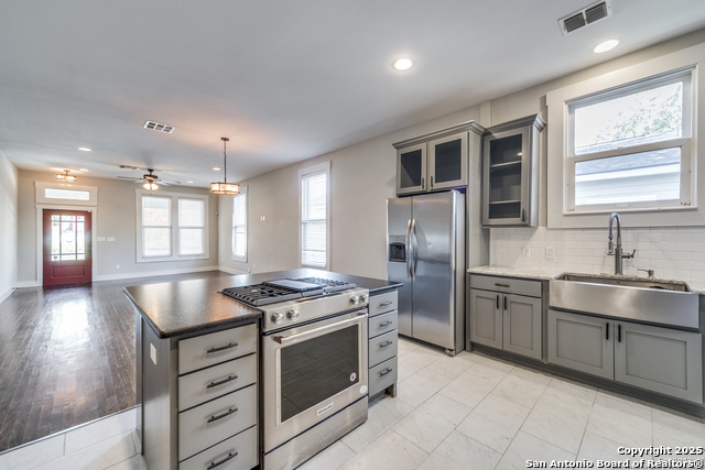 1106 Dawson Property Photo 11