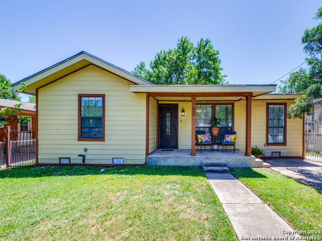 830 Overhill Property Photo