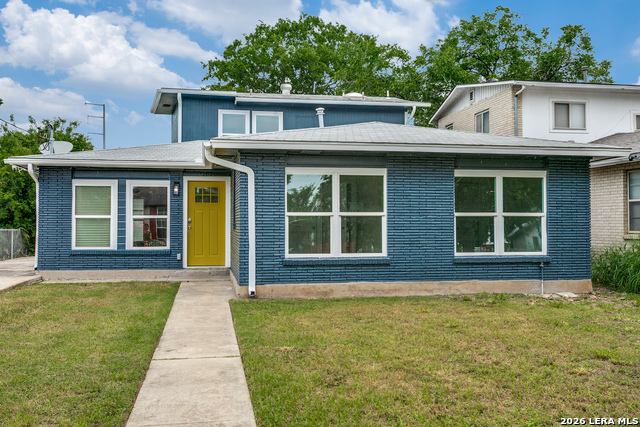 2207 Burnet Property Photo 1
