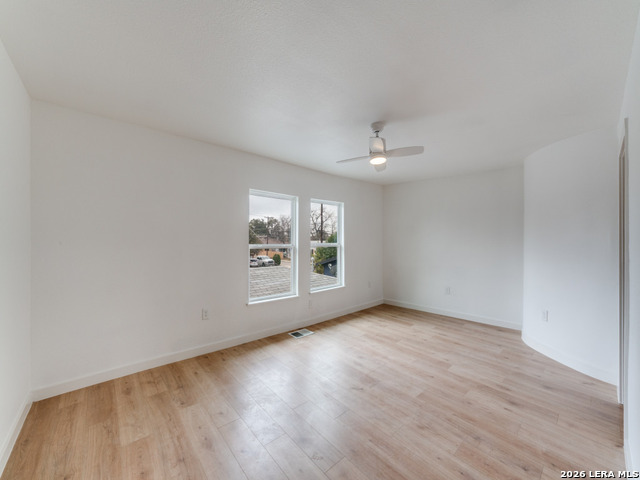 2207 Burnet Property Photo 18