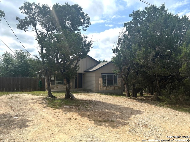 1232 Eastview Dr Property Photo