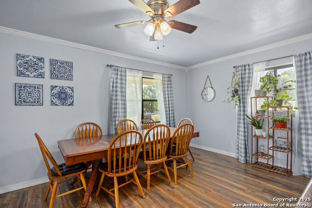 904 State Highway 173 N Property Photo 11
