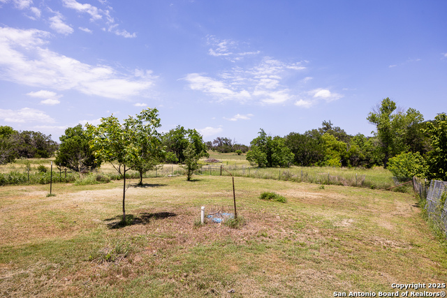 904 State Highway 173 N Property Photo 29