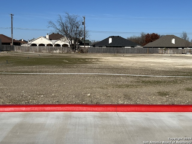 1811 E Elms Property Photo 1