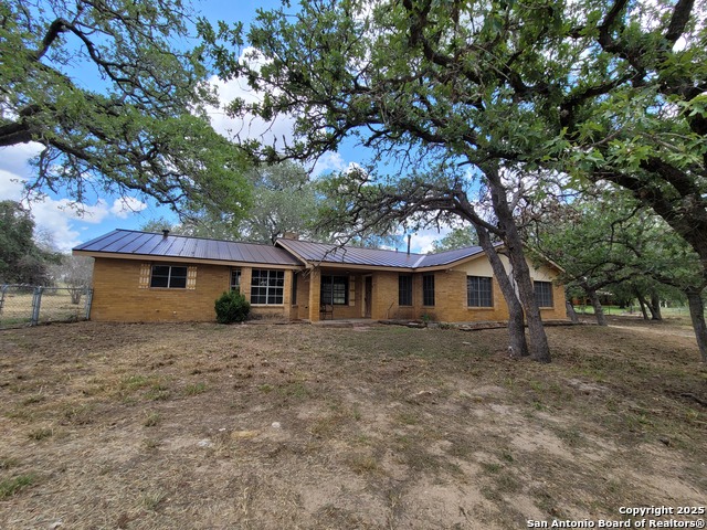 825 County Road 320