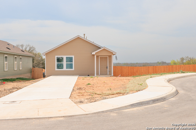 12816 Deep Eddy Property Photo