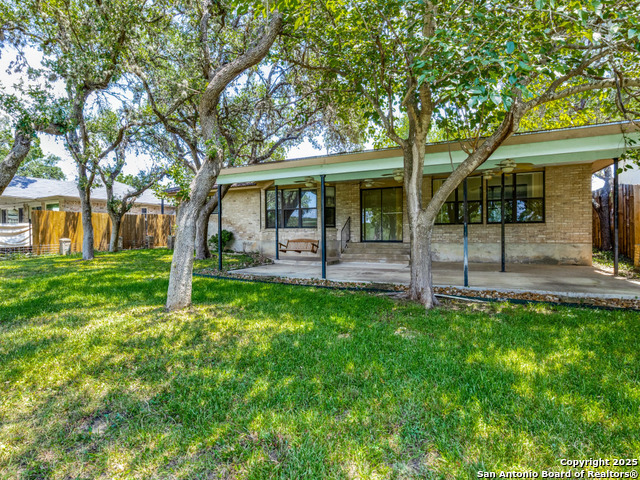 620 Lake Island Dr Property Photo 5