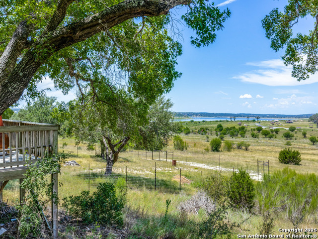 620 Lake Island Dr Property Photo 7