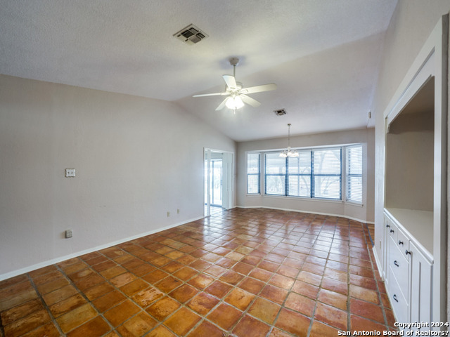 620 Lake Island Dr Property Photo 12