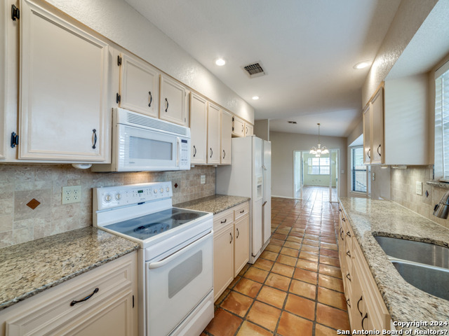 620 Lake Island Dr Property Photo 19