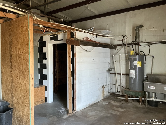 204 E Central Ave. Property Photo 8
