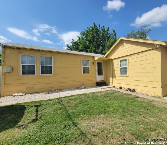 2225 W. Olmos Property Photo