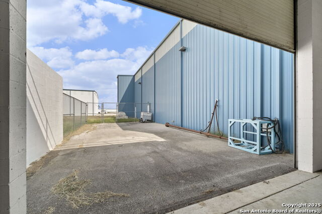 2601 Farm To Market Rd 758 Property Photo 15