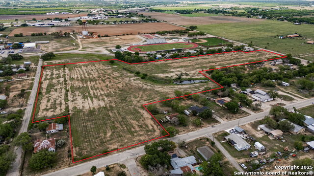 Devine Real Estate Listings Main Image