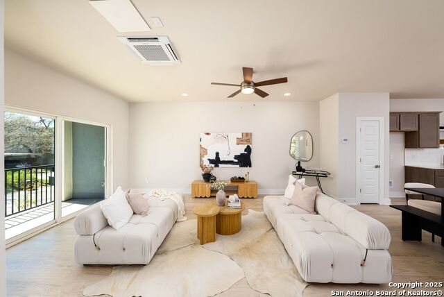 419 Ira #1102 Property Photo 10