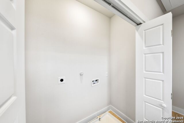 419 Ira #1102 Property Photo 24