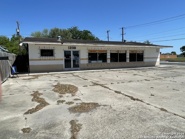 1230 E Santa Gertrudis Ave Property Photo 10