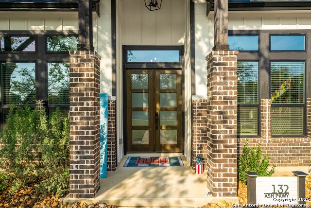 132 Ash Parkway Property Photo 4
