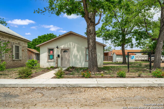 1205 Lorenzo Property Photo 4