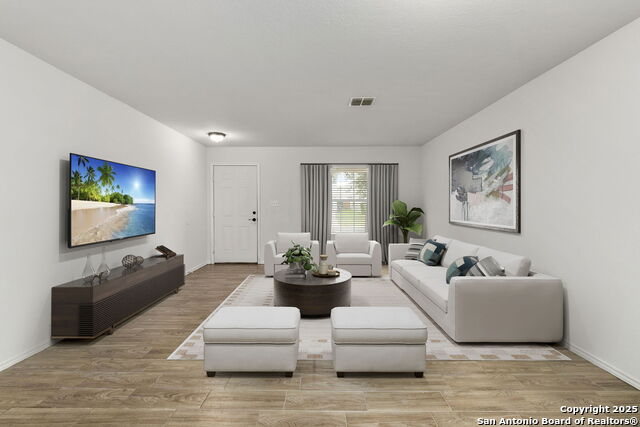 2719 Thunder Gulch Property Photo 3