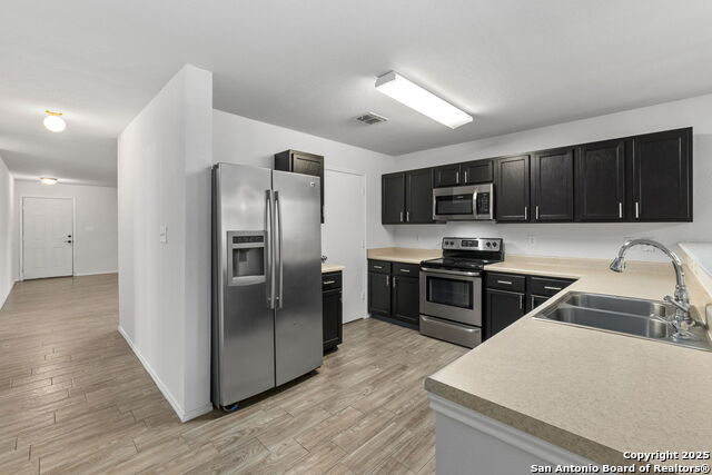 2719 Thunder Gulch Property Photo 7