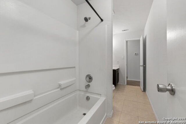 2719 Thunder Gulch Property Photo 16