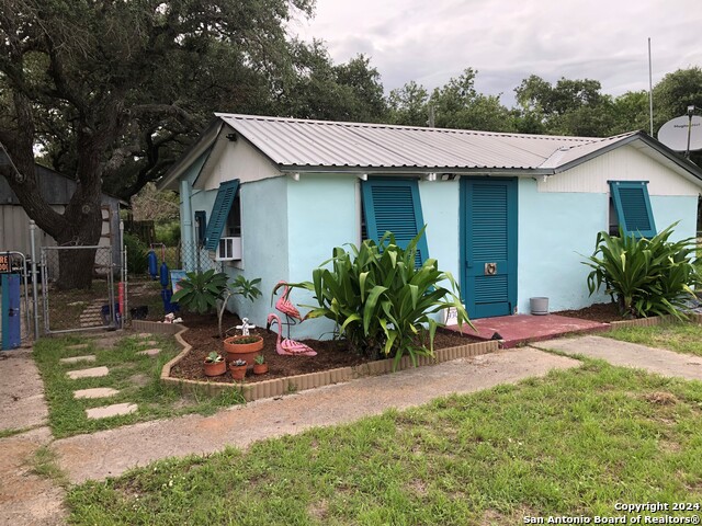 930 N Houston Property Photo