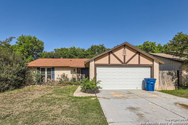 8203 Bowens Crossing St Property Photo