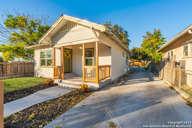 815 Steves Property Photo