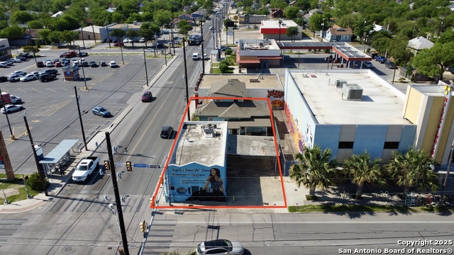2902 W Commerce Property Photo 4