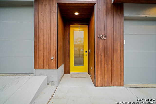 102 Tendick # 902 Property Photo 9