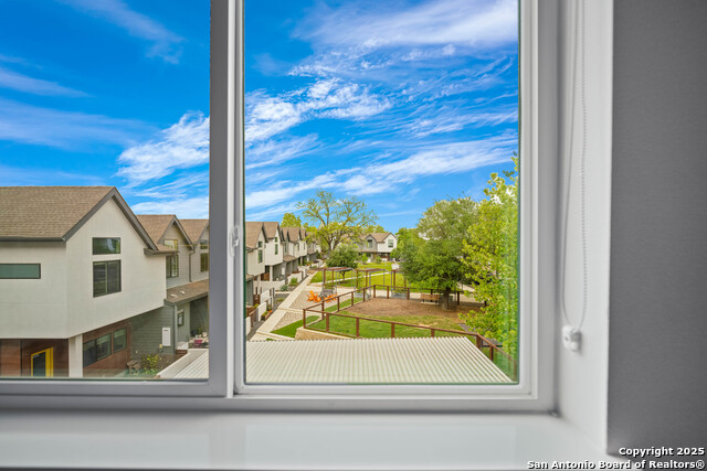 102 Tendick # 902 Property Photo 25