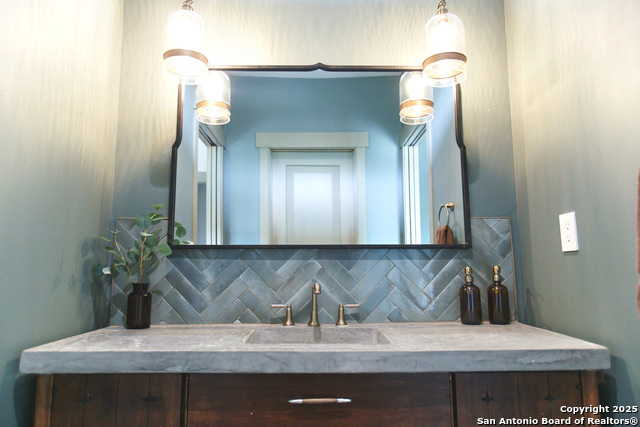 175 County Road 4801 Property Photo 44