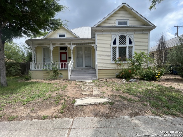 229 Barrera St Property Photo
