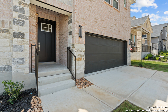 163 Abigail Alley Property Photo 4