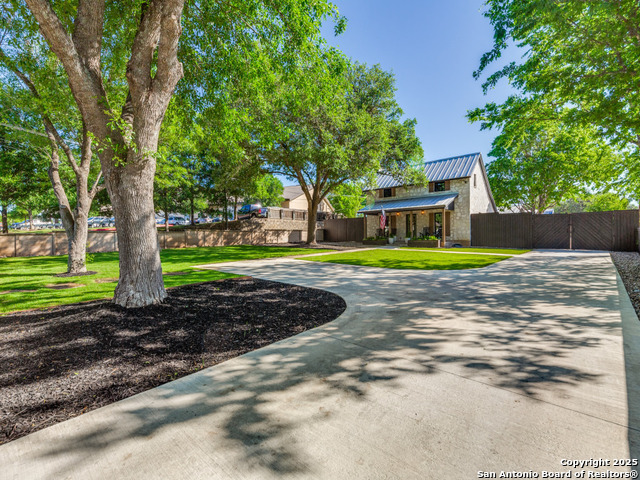 19 Old San Antonio Rd Property Photo 3