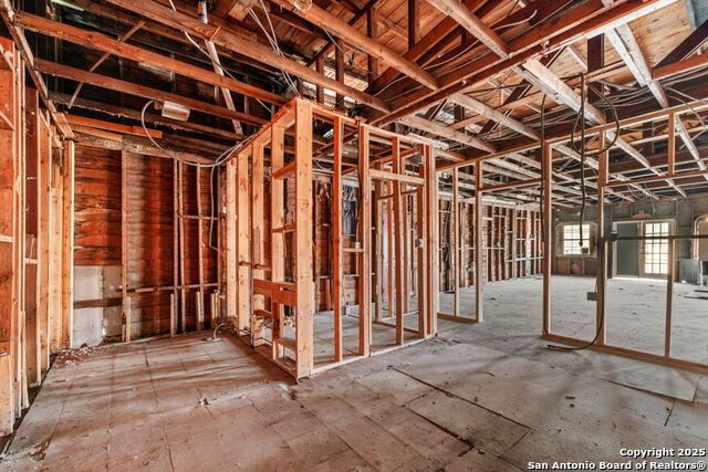 2219 S Flores Property Photo 11