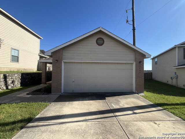 3606 Lazy Clover Property Photo 1